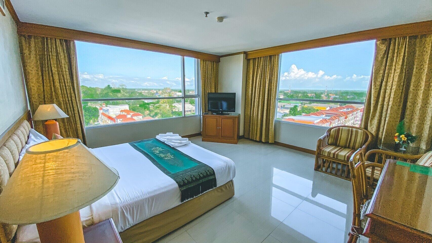 K Park Grand Hotel Sha Plus Certified Surat Thani Buitenkant foto